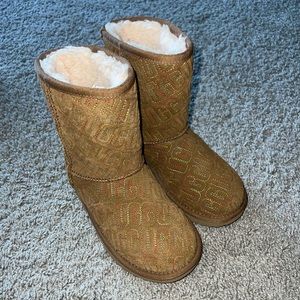 Girls Uggs Preloved Sz 1